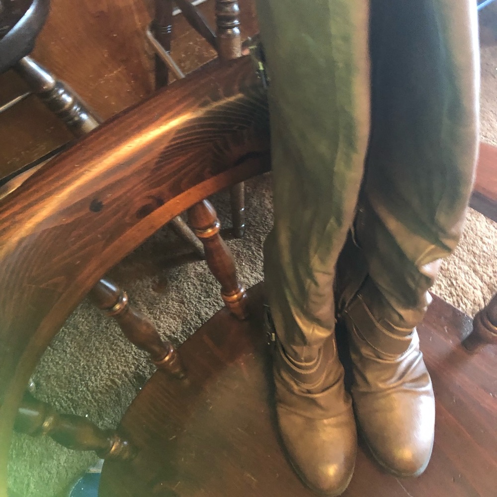 Vegan over knee kickass boots w/out da fur